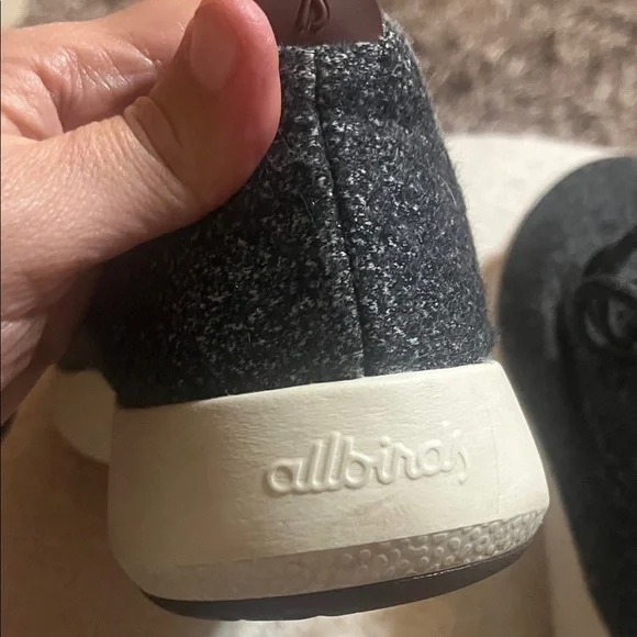 Allbirds Women's Merino Wool Charcoal and Cream Athletic Shoes - Picture 4 of 9